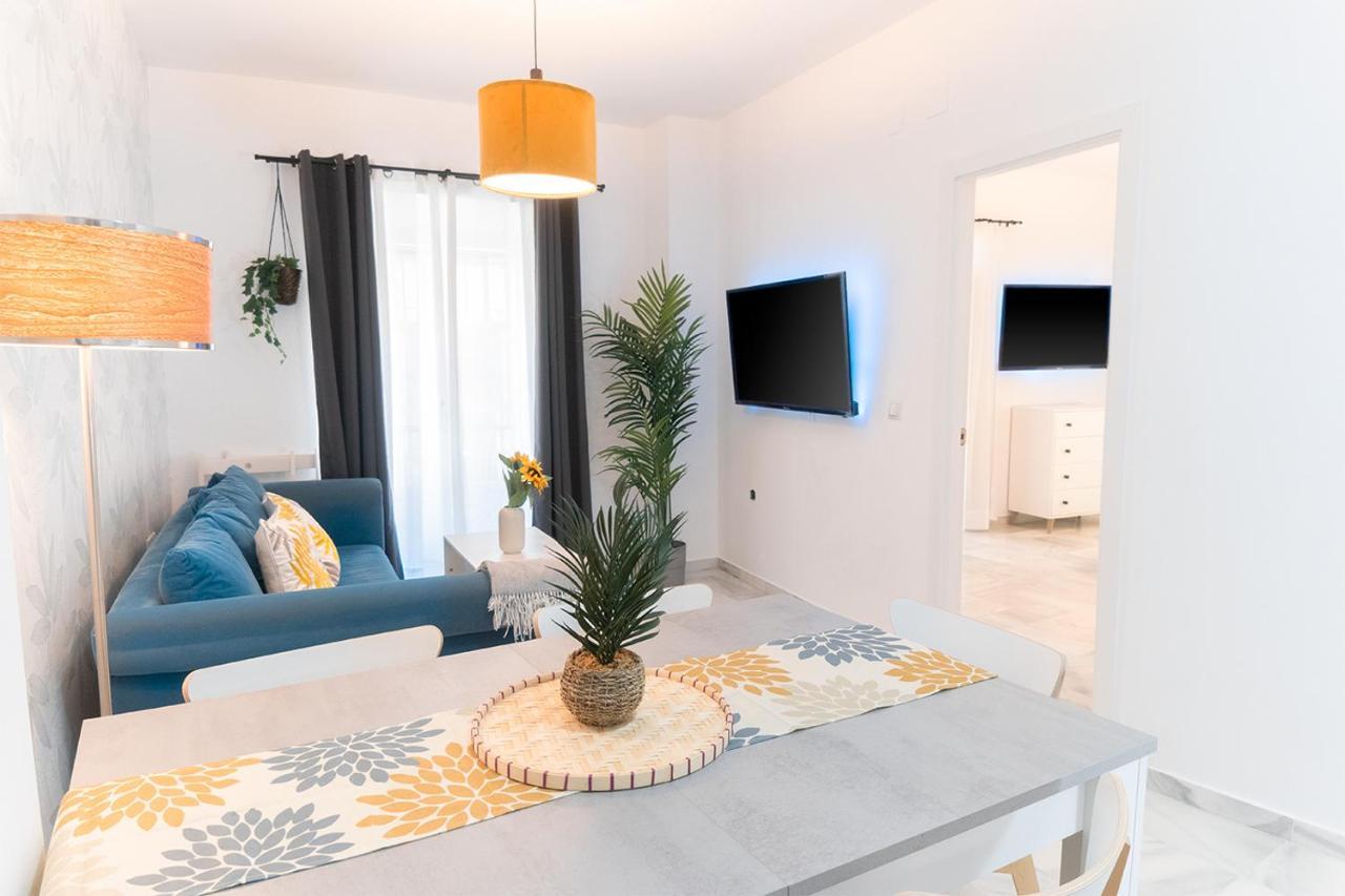 Downtown Apartment 3 Bedrooms 2 Bathrooms Wifi إشبيلية المظهر الخارجي الصورة